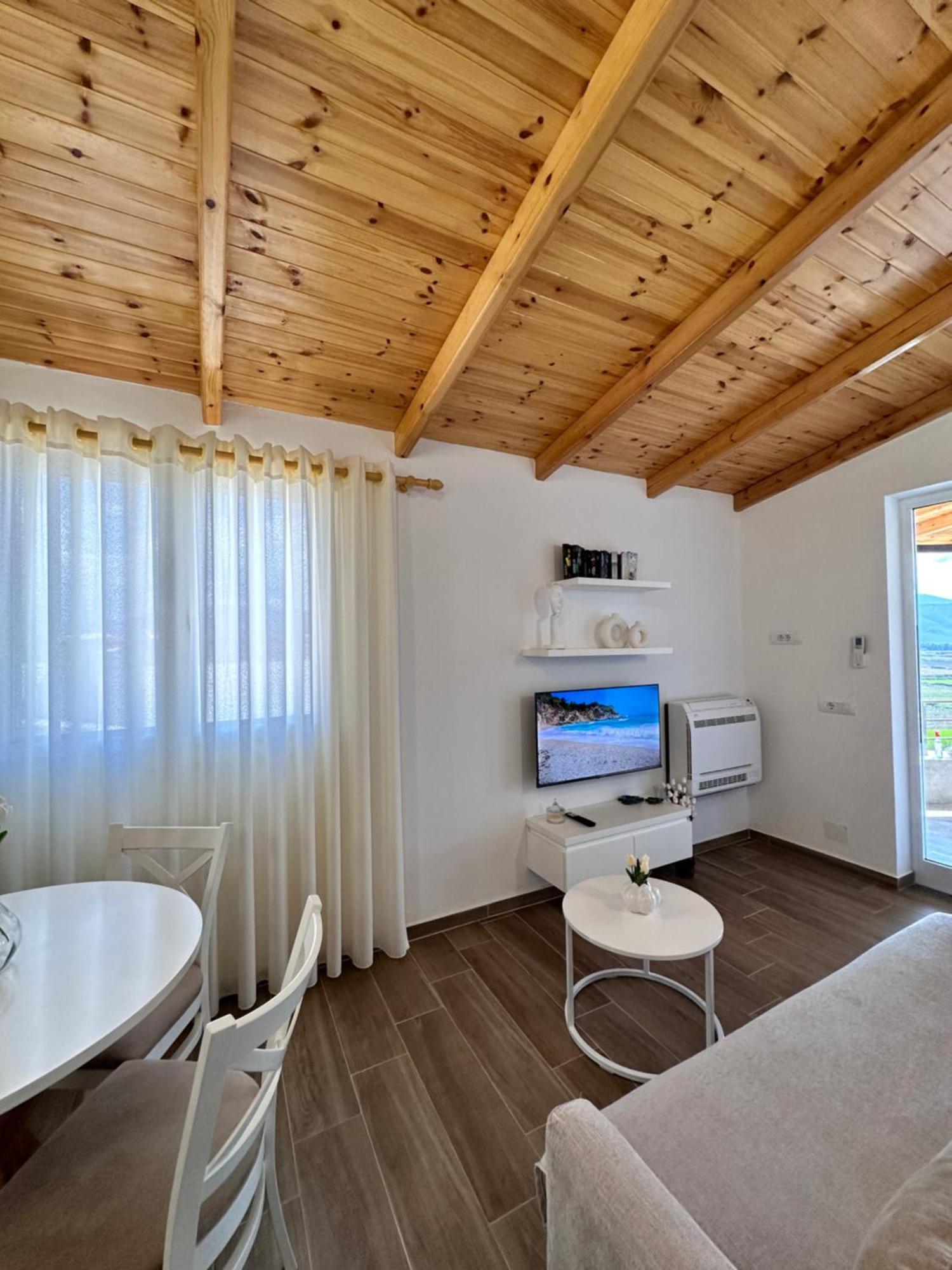 Appartamento Panoramic Views Of Saranda Esterno foto